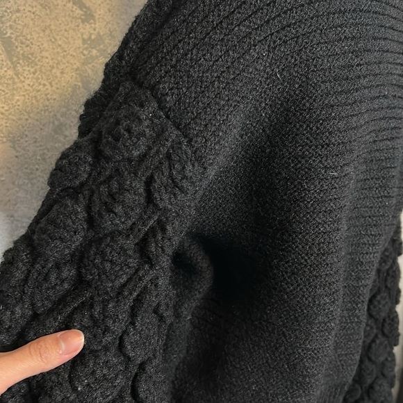 Harper Heritage Black Cable Knit Long Sleeve Sweater size S - Picture 4 of 6